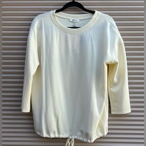 Cable & Gauge Woman’s Yellow Athletic Top size medium EUC